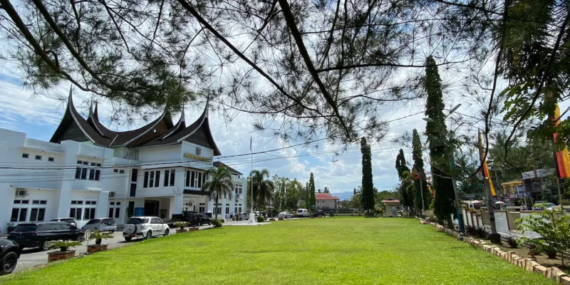Rental Mobil Padang ke Solok dan Danau Singkarak: Nyaman Tanpa Ribet