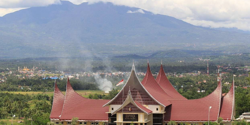 Layanan Sewa Mobil Antar Kota Sumatera Barat