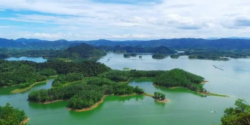 Rute Wisata Keluarga Paling Nyaman di Pekanbaru dan Sekitarnya dengan Mobil Rental